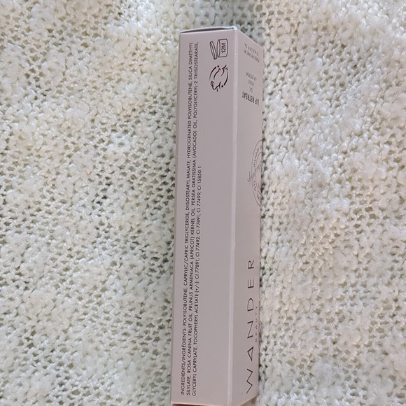 Wander Beauty Lip Retreat Oil in Skinny Dip, 10ml/0.33 fl oz - Picture 3 of 9